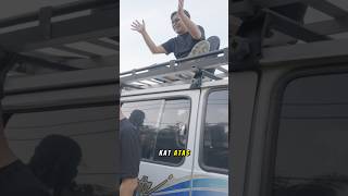 patut dengar suara je, orangnya tak nampak. atas bumbung rupanya #bts #BilaLagiNakJumpa #shorts