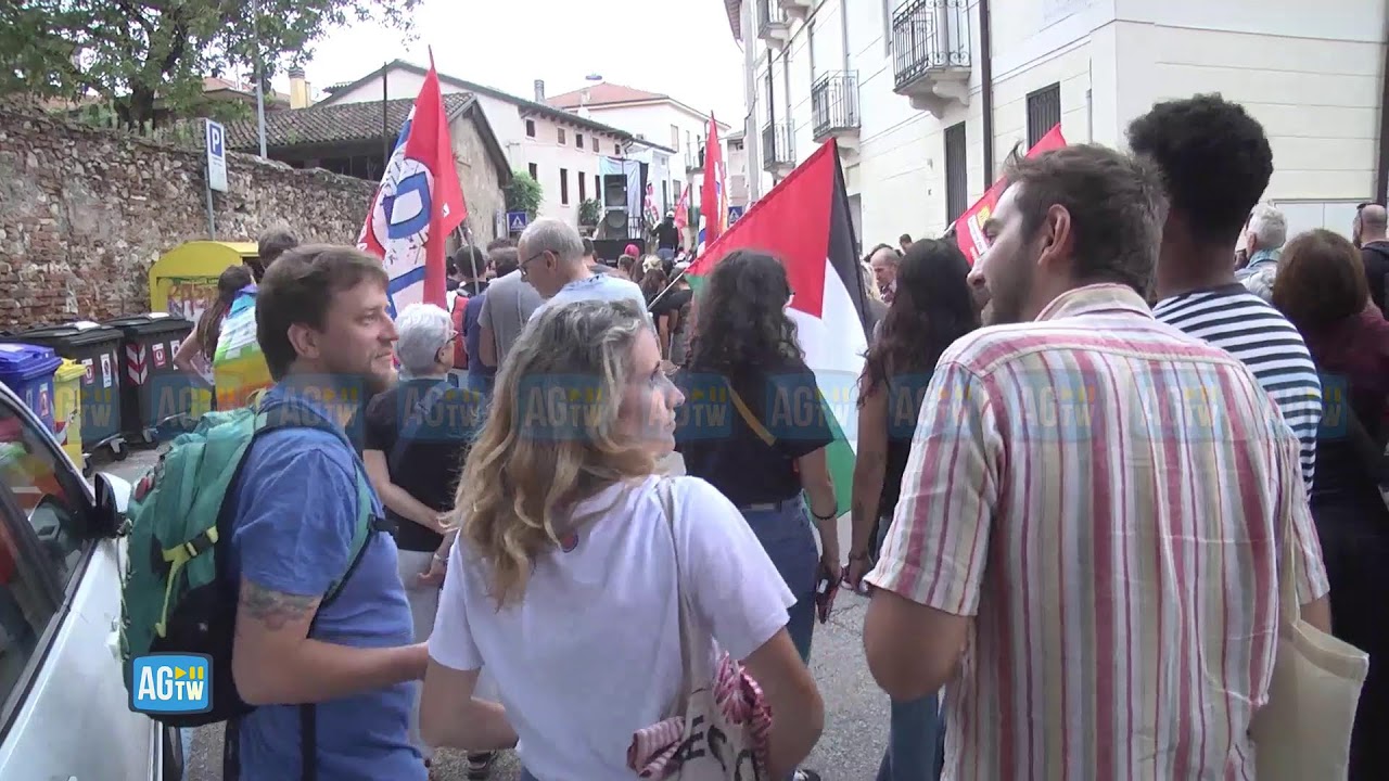 Vicenza, manifestazione contro l’Italia-America Friendship Festival