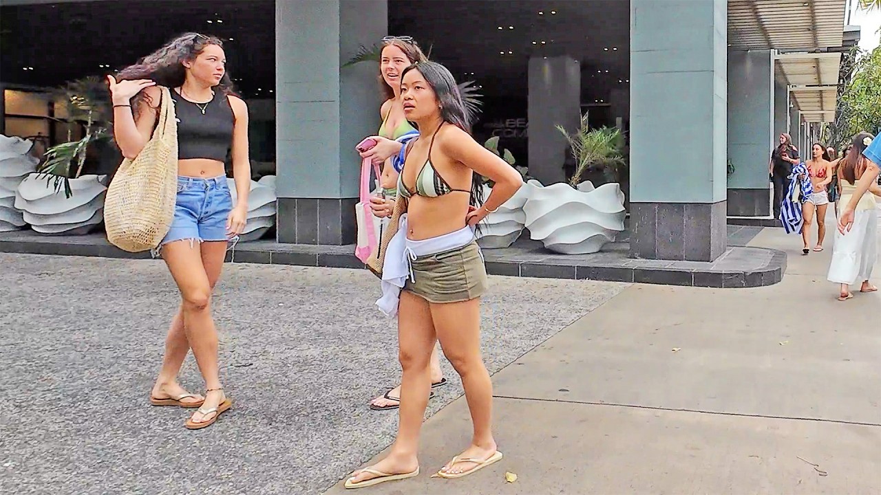 WAIKIKI WALK TODAY!  🏖 See the Tourists and Beaches of Hawaii #walking #vacation