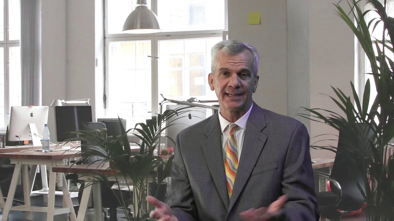 Divorcee and Widow Claims Social Security