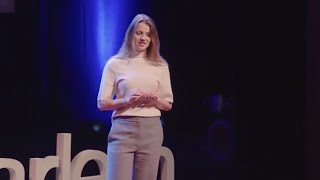What happens when a digital native freak goes on a digital detox? | Anne van der Krol | TEDxHaarlem