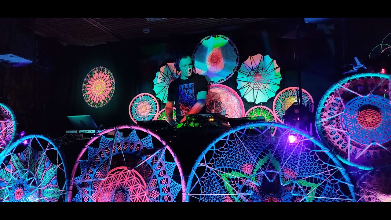 Outopsy Joulusauna 2023 - Techno & Indie Dance mix