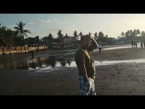 EARLY MORNING WALKING IN THE SEASHORE/BEACH