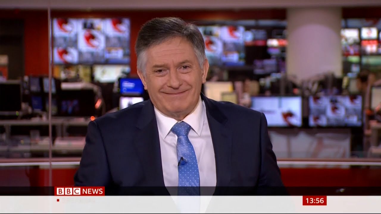 Simon McCoy Holding it together (Just) on BBC News - 23 Nov 2020 - YouTube