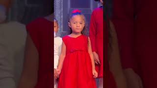 The Look On Her Face Is Priceless parents family couple
