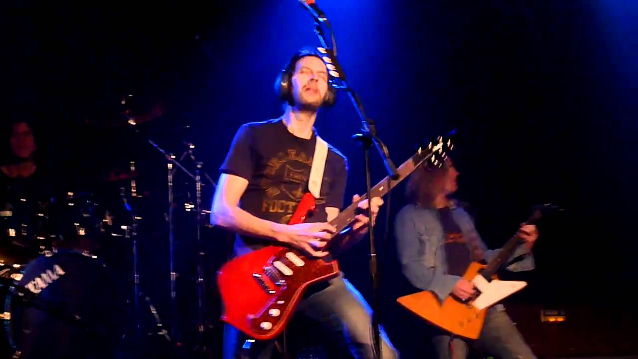 Paul Gilbert - Silence Followed by a Deafening Roar HD (Sevilla 17-dic-2010 Sala Q)