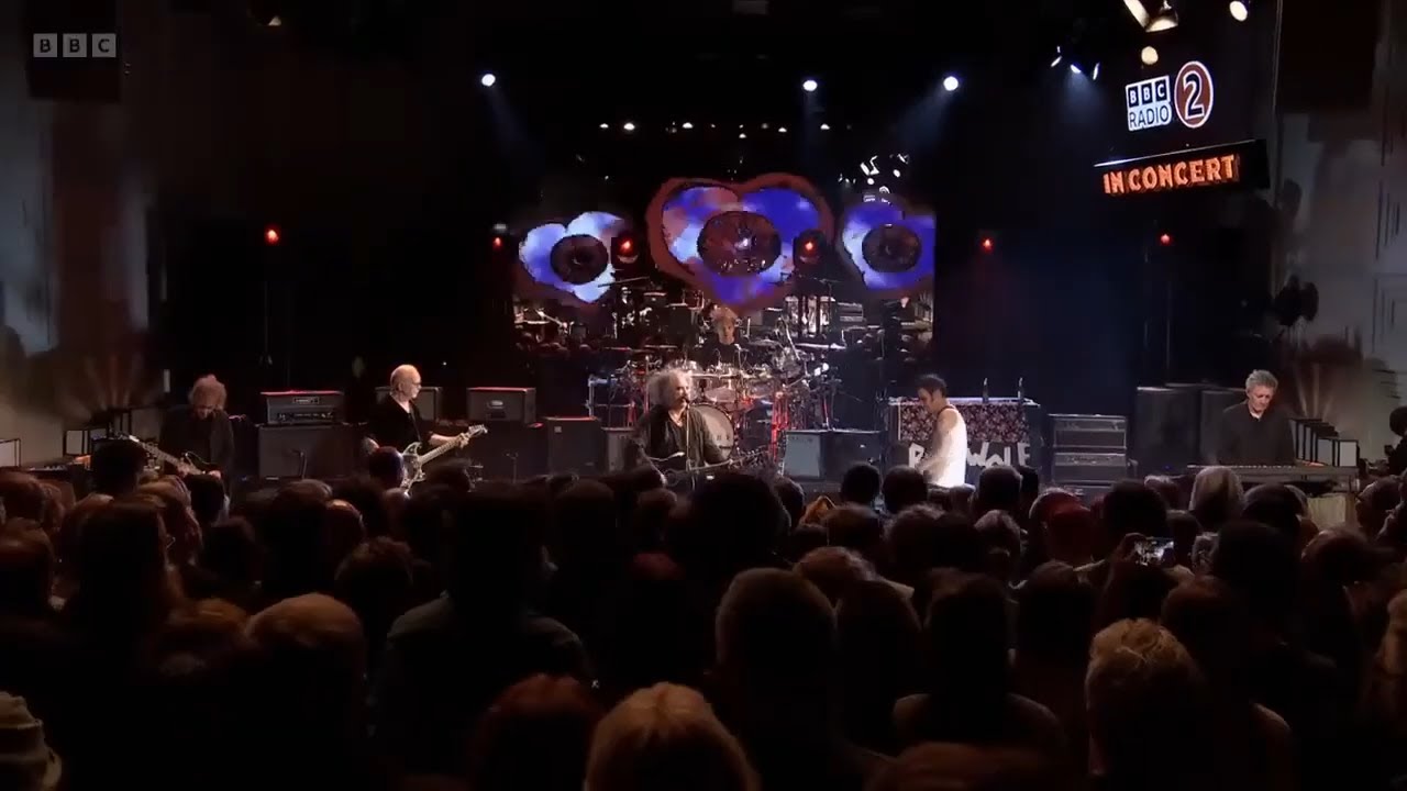 The Cure - In Between Days (Live At BBC Radio)