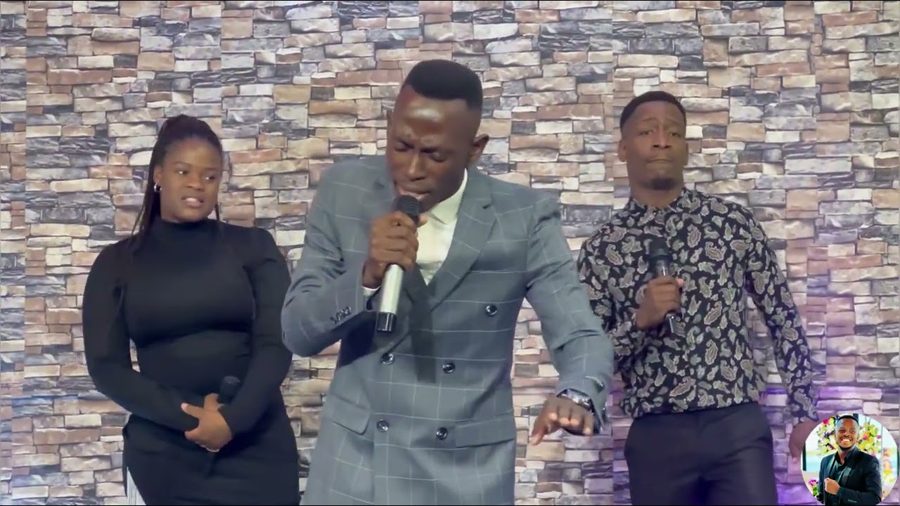 Anointed Rowphie RAMALISA - U do fholisa dzimbilu dzanu live @ KCGC