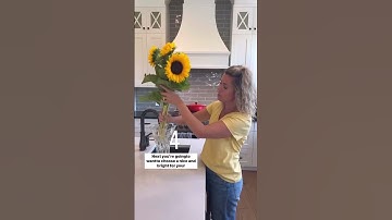 Thumbnail of 5 Simple Tips for Longer-Lasting Sunflower Bouquets #sunflowers  #BouquetTips #FlowerCare