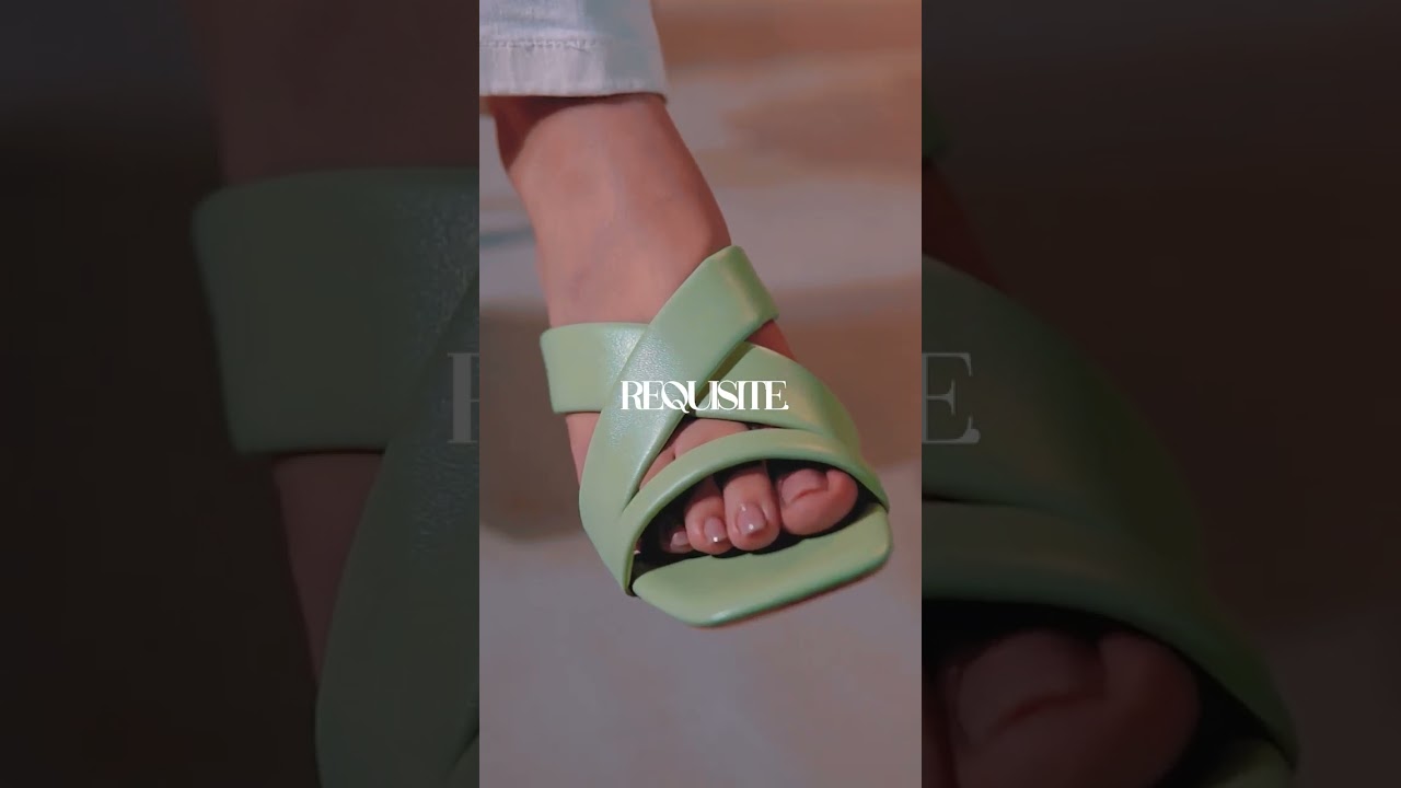 Opia-9746 Spoiling your Feed | LOGO OPIA Collection