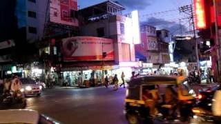 Crazy busy intersection in Pune, India