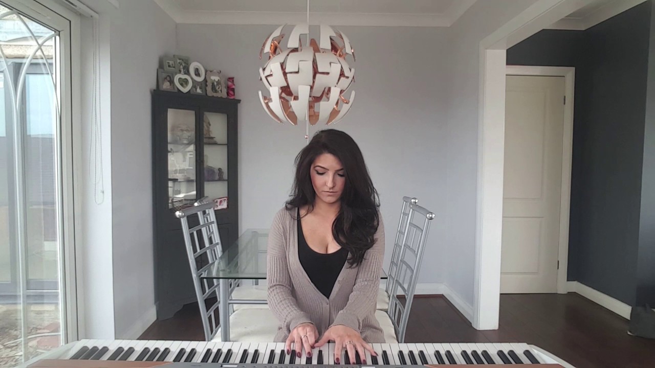 LOVE ME LEAVE ME | Kat Deluna Piano Keyboard Cover | Cara Braia