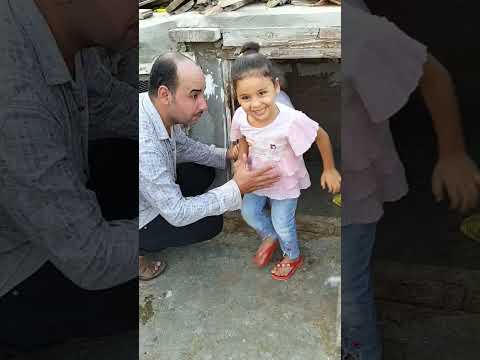 ساعدوني ساعدوني اطلع من عشه الفراخ