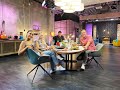 Promi Big Brother - Spezial mit Janine Pink, Jenny Elvers und Willi Herren bei Moderator Simon Beeck