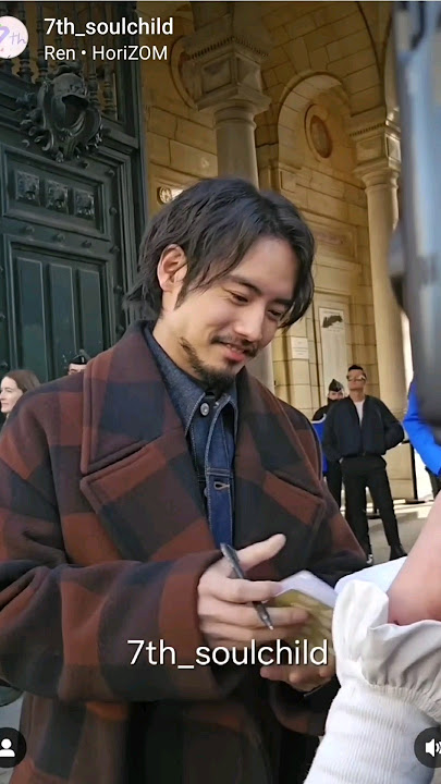AKASO EIJI x LOEWE Paris Fashion Week 🇫🇷 #赤楚衛二 #akasoeiji #netflix #zom100