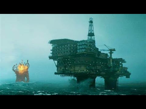 WORKING AT AN OIL RIG IS NOT BAD RIGHT? [STILL WAKES THE DEEP] - YouTube