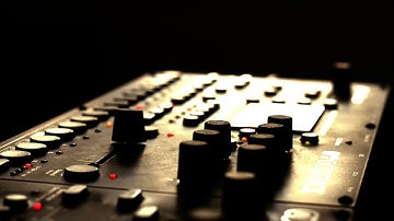 Generative Octatrack and Analog Four ambient performance.