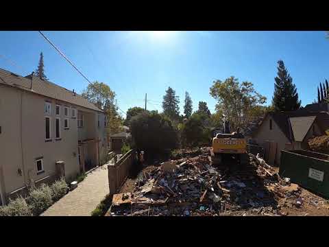 Time Lapse of the Demolition of a Hoarder House in 2.5 Days