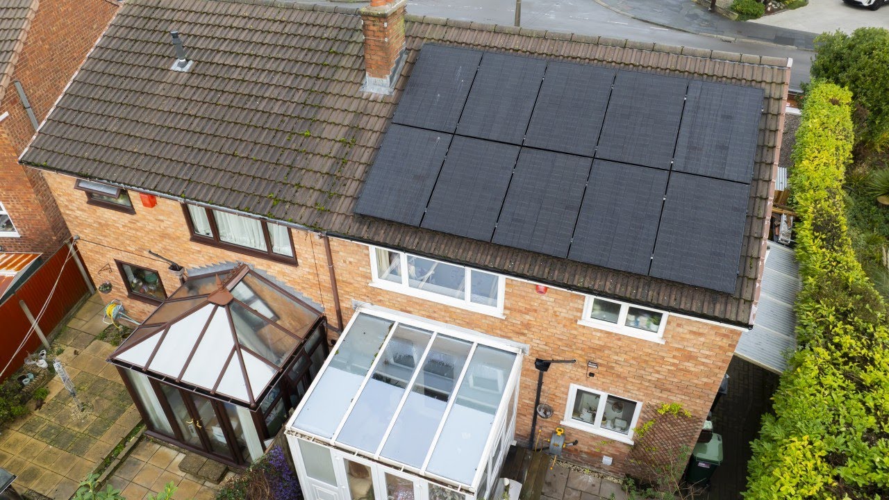4.5kW Domestic Solar PV Installation with Fox ESS Hybrid Inverter in Chester