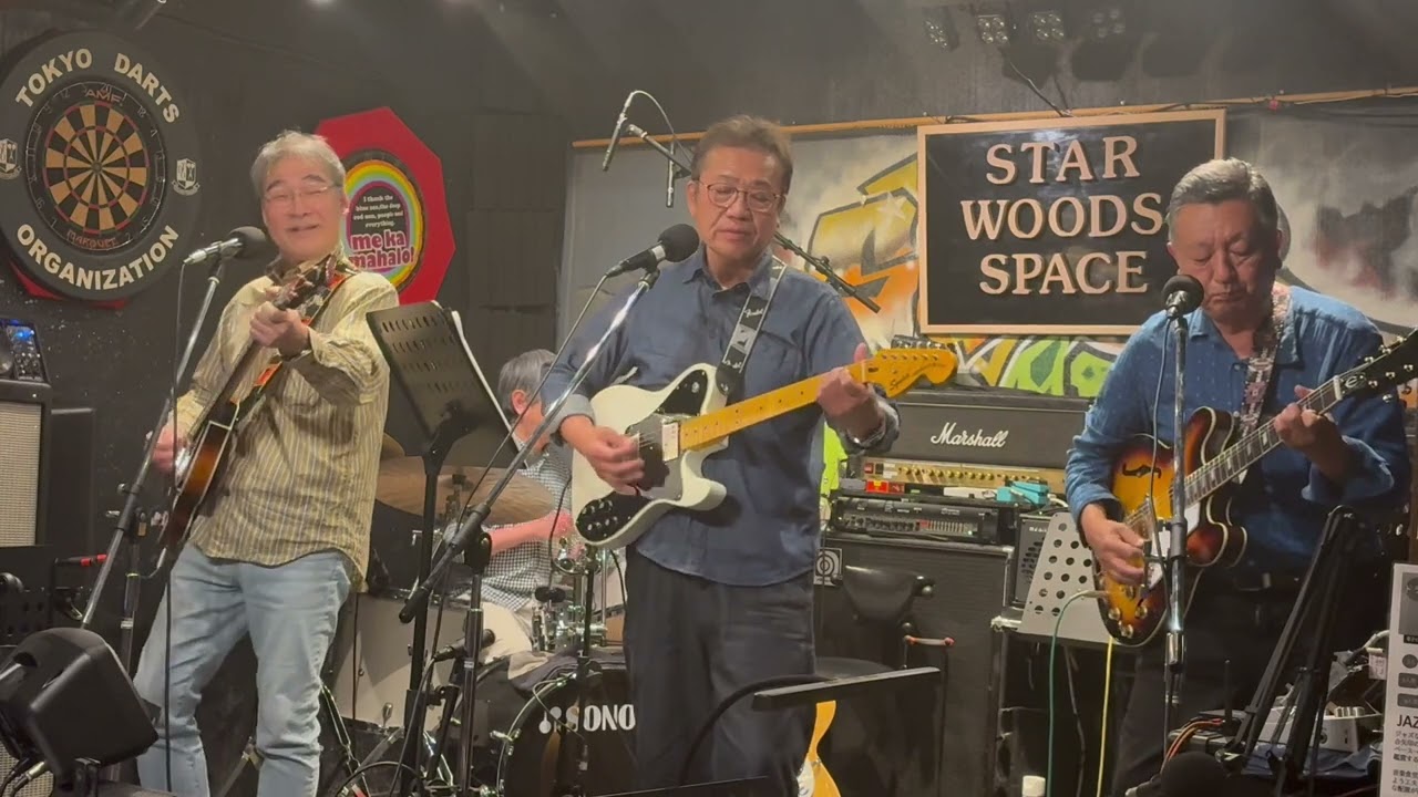 She Loves You 🇬🇧 Enjoy The Beatles 🎸🥁🎤😊