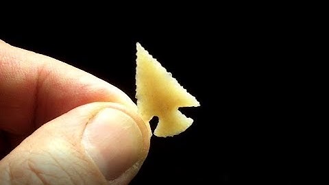 632 - Small Yellow-Grey Arrowhead from a Flake