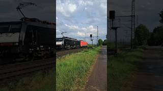 Schwarz-Rote Doppeltraktion ohne Zug im Livestream. 🛤 Wahn 🚄 #db #livestreamvideo