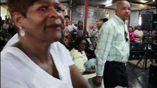 UNkulunkulu eMuhle NjaloSiphila nje nguYena