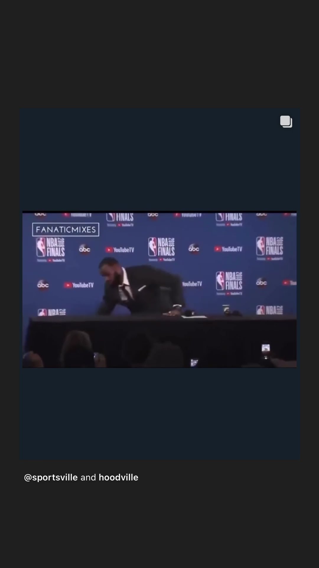 He walked out #hoodnews #lebronjames #kingjames #interview #sports #lol #omg #how #wow #bron #lmao