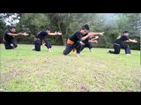 Silat Harimau Berantai - Kristal Heights Part 2 - YouTube