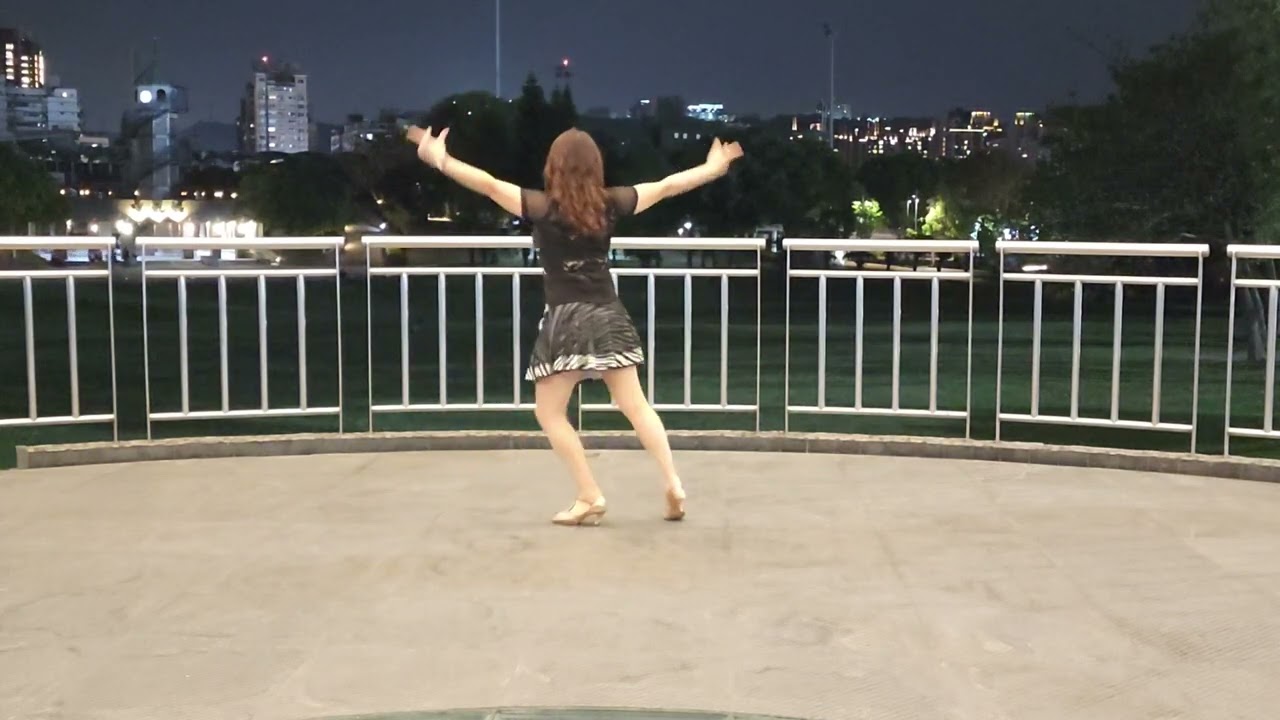 你若不愛我欲安怎-背面示範。感謝編舞:邱宜倫老師。舞序:停2小節，前舞，1.2.3.4，前舞+2x8，1.2.3.4，3.4，前舞。