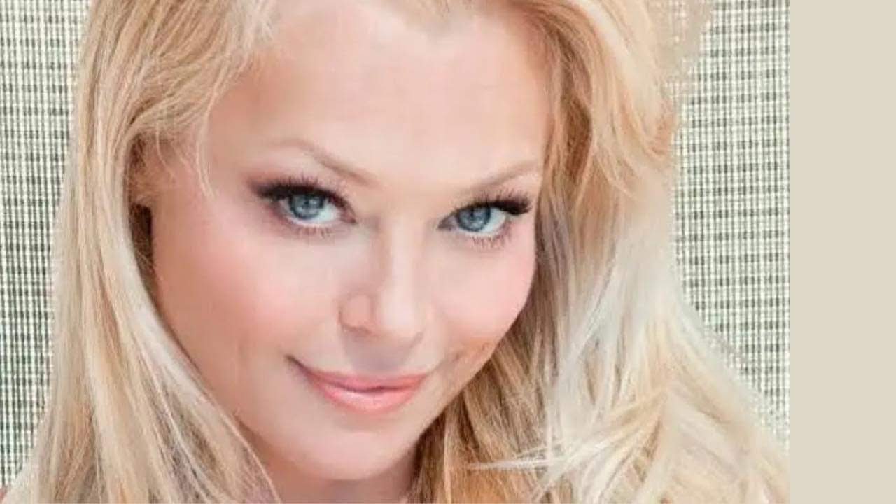 13 Sexy Photos of Charlotte Ross