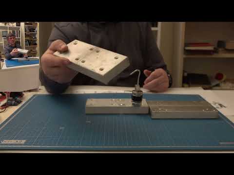Paradox: Thousands of Amperes appear in a piece of Aluminum!