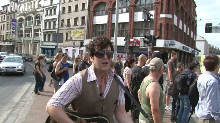 CouchSurfer Adam Buller and Street Performance in ...
