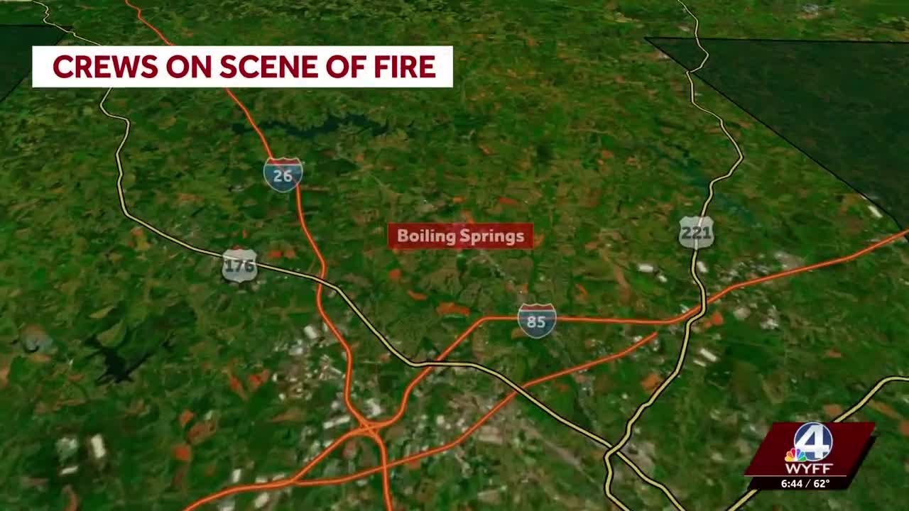 Fire crews actively working to contain large fire in the Upstate - YouTube