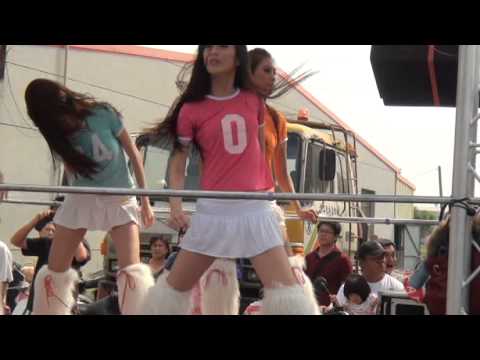 2012.11.4.台南下營玄德宮遶境 show girl