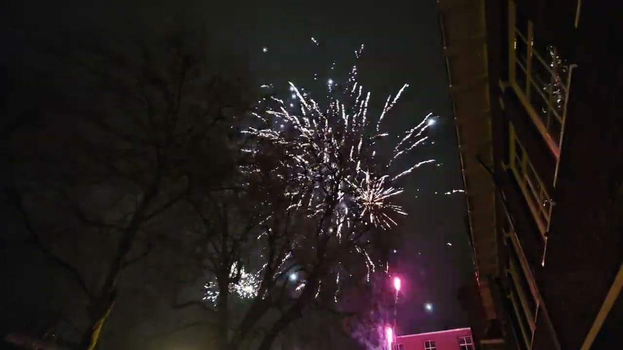 400 shots Total display show - Magnum vuurwerk