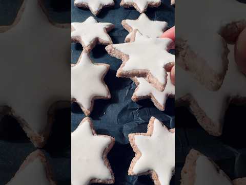 Zimtsterne (German Cinnamon-Almond