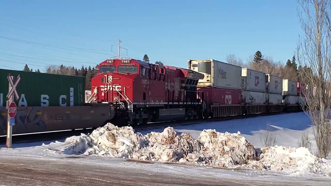A nice (Railfan) at the tracks