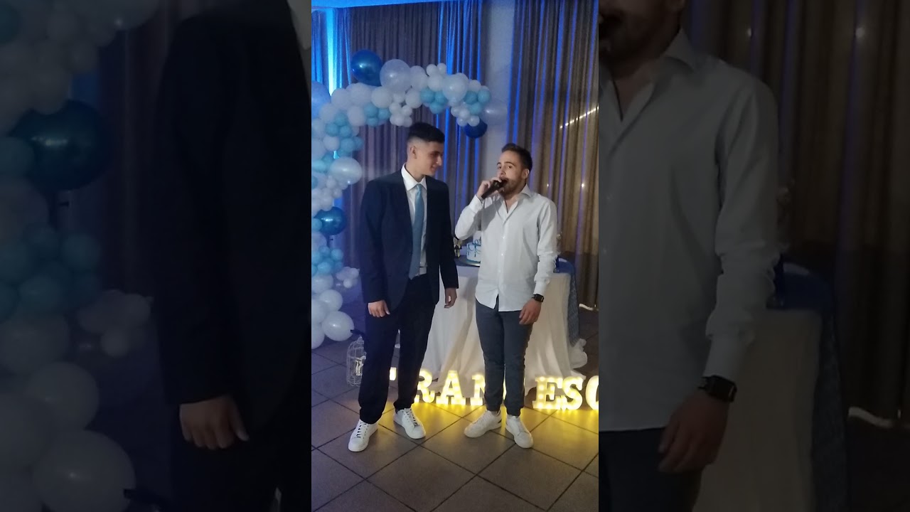 Festa di 18 anni di mio figlio: il suo ingresso nella sala