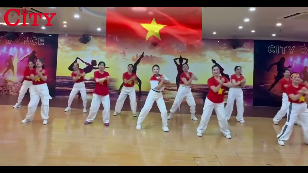Việt Nam - Tự hào tiếp bước tương lai || Zumba Dance || City Fitness Phù Lỗ