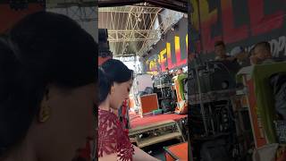 Download Lagu All artis adella dibelakang panggung sebelum tampil MP3