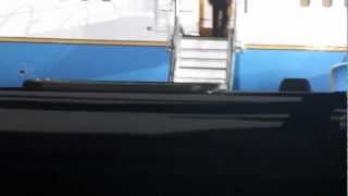 barack obama getting off the plane in cleveland ohio 10/25/2012P4