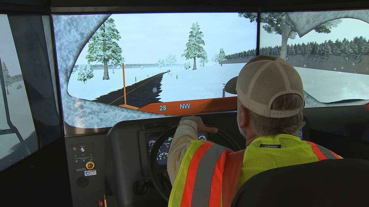Driving simulator prepares NCDOT crews for winter weather | WSOC-TV