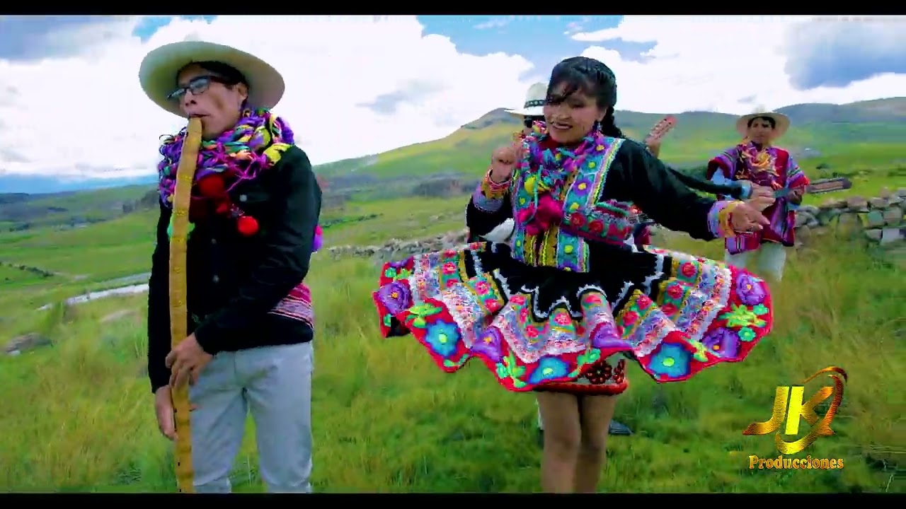 Los Pinkuyllos de Checcani Pucara/ CHECANI PUCARA