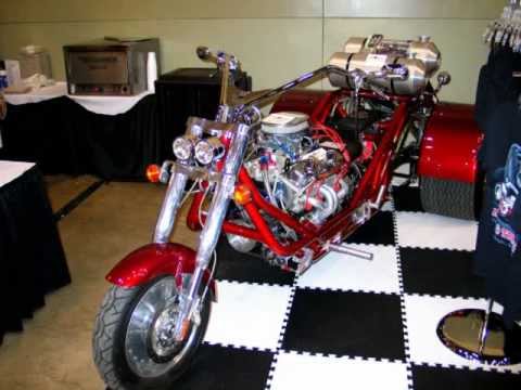 v8 powered trikes