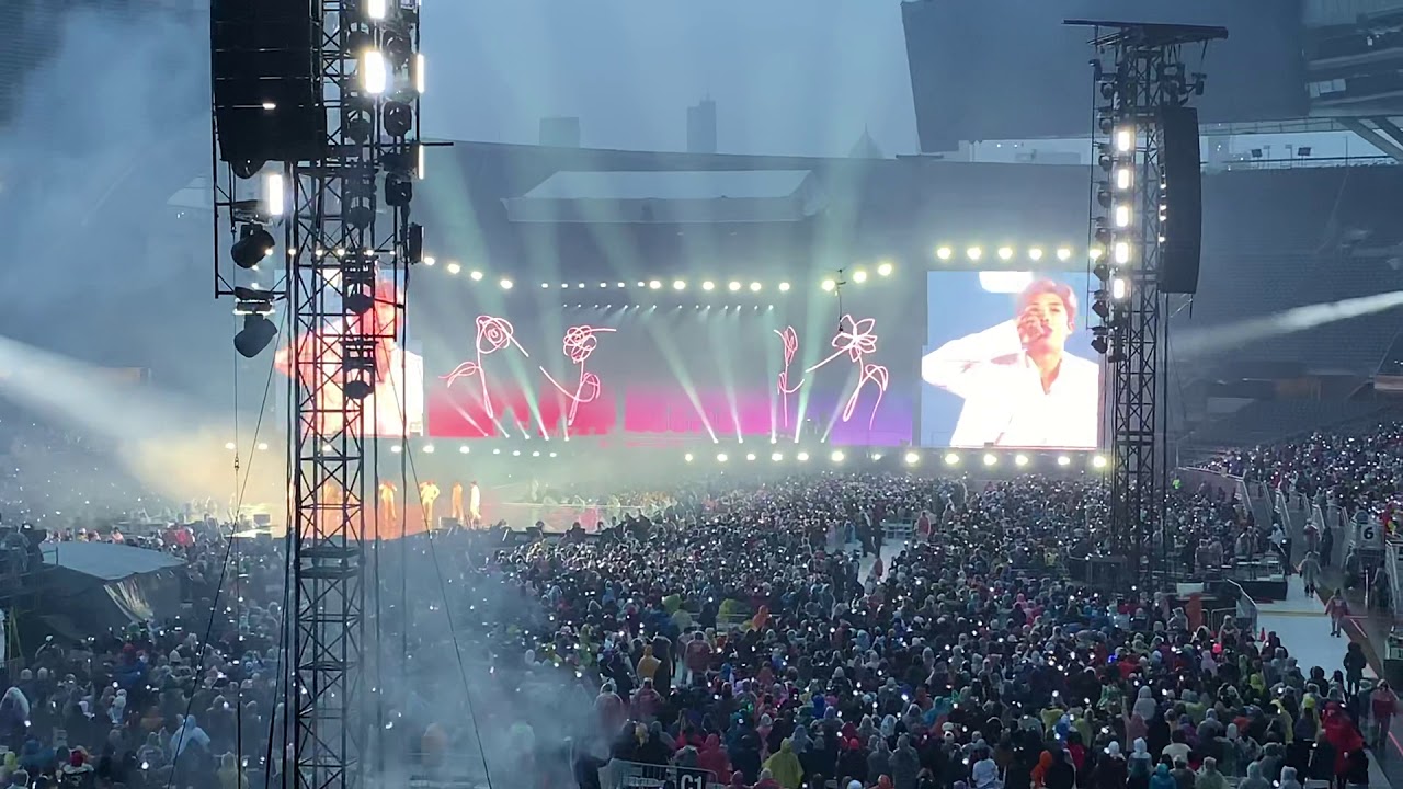 BTS Introducing Themselves Soldier Field 2019 YouTube