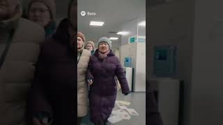 Пенсия по сто тысяч! Забастовка бабушек.