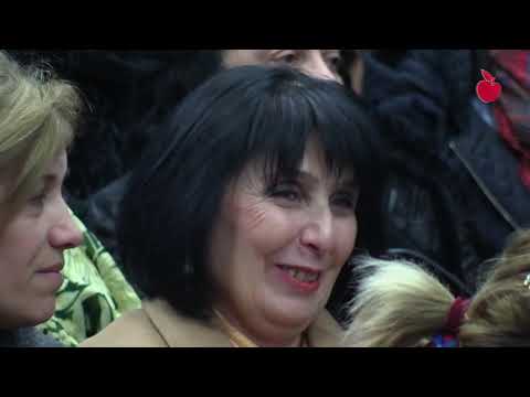 სალომე ზურაბიშვილის მხარდასაჭერად გორში 100-მდე ქალი შეიკრიბა