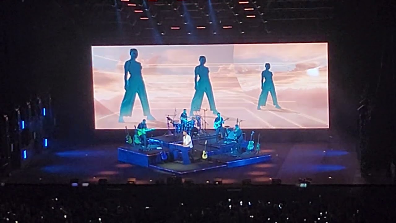 Pablo alboran movistar arena 7/11 Carretera y manta/ No vaya a ser.