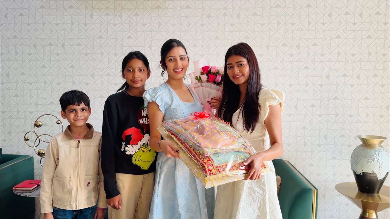 LAKHNEET KE LIYE SPECIAL ANNIVERSARY GIFTS 🎁